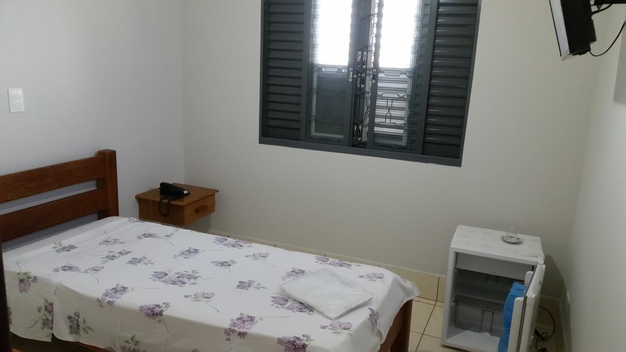 Florenca Hotel Santo Anastácio Esterno foto